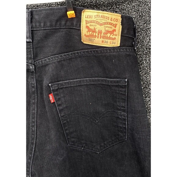 Levi's Mens 501 Jeans 36x34 Regular Fit Denim Button Fly Black Pants Western - Picture 2 of 13